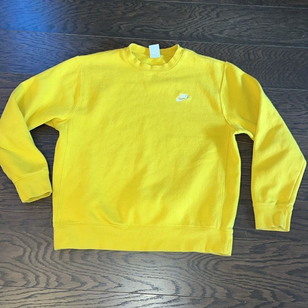 Lightly worn Nike Mustard Yellow Long sleeve Fleece Sweater Sweatshirt M adult